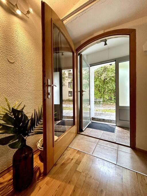 Charming Appartment 3-Min Walk To Old Town - Free Parking リュブリャナ エクステリア 写真